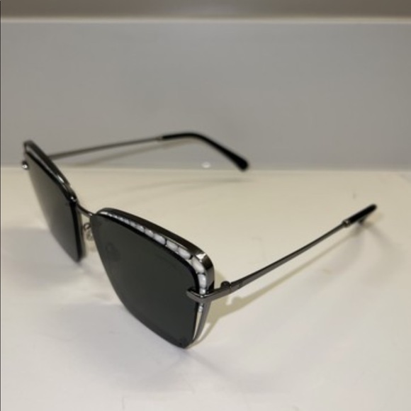 Chanel Square Frame Pearl Sunglasses 4235-H - Picture 2 of 11